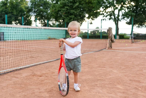 Tenis Kortu Oyun küçük şirin kız
