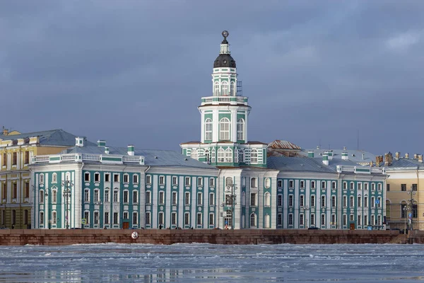 Kabin ilginç bir Rusya'nın St.Petersburg kentinde. Antropoloji Müzesi ve Etnografya. Peter büyük Rus Bilimler Akademisi