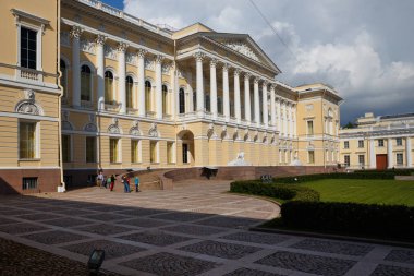  Rus güzel sanatlar Ulusal Müzesi