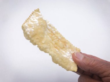Lezzetli kızarmış chiacchiere, İtalyan geleneksel pastası.