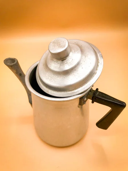 Vintage alluminium pot for coffee or tea — ストック写真