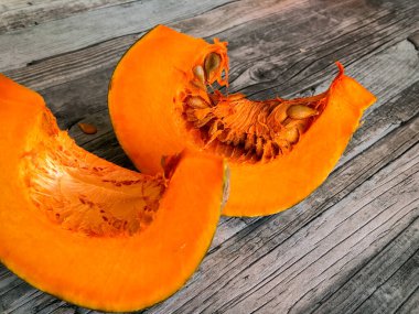 Taze lezzetli balkabağı çiftlikten toplandı.