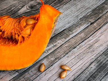 Taze lezzetli balkabağı çiftlikten toplandı.