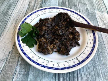 Puglia, İtalya 'dan Malandra adında pişirilmiş ahtapot ciğeri.