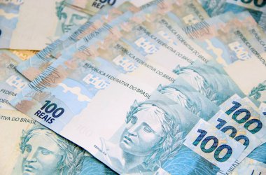 Brezilya parası yakın plan görüntüsü 