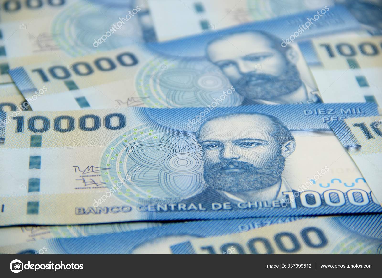 智利比索现钞货币特写——图库图片© brenosaturnino #337999512