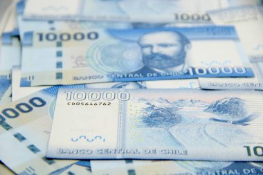 Şili pezosu banknotları, yakın plan para