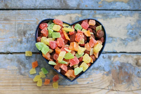 Kalp şeklinde kutu şekerler