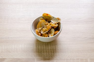 Közlenmiş biber kızarmış midyeleri karıştırın macun, Tayland gıda