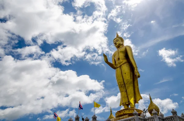 Phra buddha mongkhon maharaj; The larg standing buddha Statue in — Stock Photo, Image