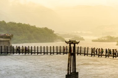 Çin 'in soyut Dujiangyan Sulama Projesi