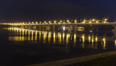 Gece Nehri Köprüsü