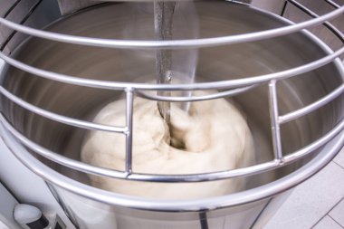 çalışma hamur yoğurma makinesi