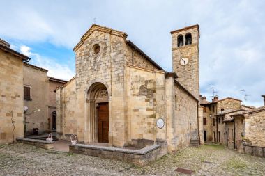 Antik Ortaçağ kule saati ile