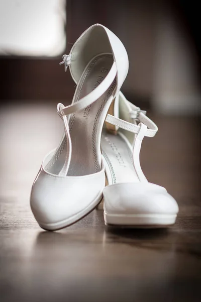 Female wedding footwear — Stock Photo, Image