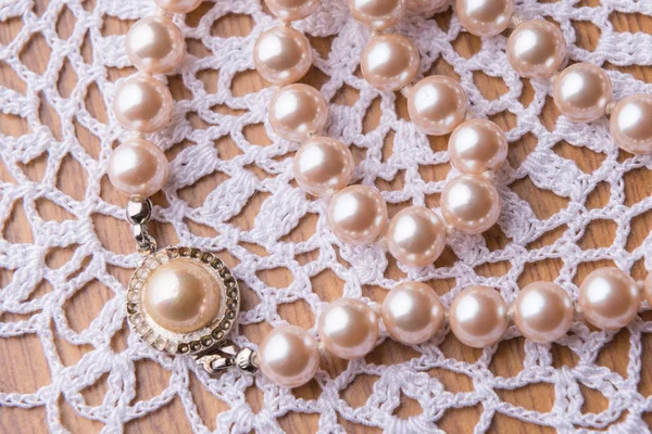 高級白真珠のネックレス — ストック写真