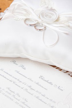 Alyans düğün dekorasyonu