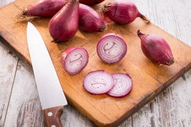 tropea soğan dilimlenmiş kısmen 