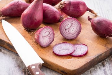 tropea soğan dilimlenmiş kısmen 