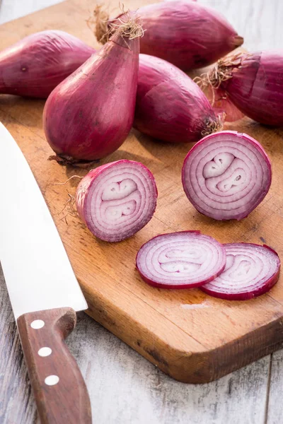 tropea soğan dilimlenmiş kısmen 