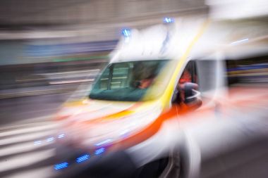 ambulansın acil hareket bulanıklığı