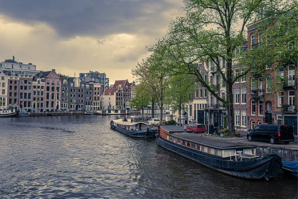 Amszterdam Netherland Március 2017 Kilátás Nyílik Városi Csatornák Hajók Csatornán — Stock Fotó