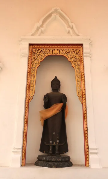 NAKORNPRATHOM-THAILAND : Buddha statues on Pra Pratomjedi at Thailand — Stock Photo, Image