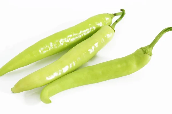 Pimiento verde aislado — Foto de Stock