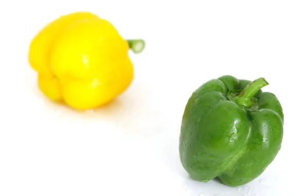 Fresh sweet pepper isolated — Stock Photo, Image