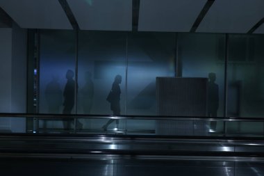 Suvarnabhumi Havaalanı içinde turist hareketi. Suvarnabhumi Havaalanı Bangkok hizmet veren iki Uluslararası Havaalanı biridir