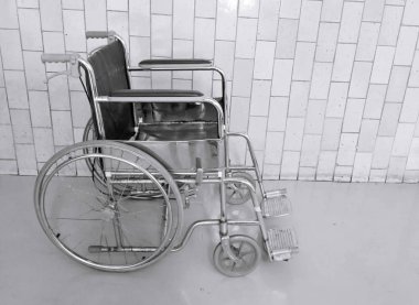 Hastanede Park boş tekerlekli sandalye