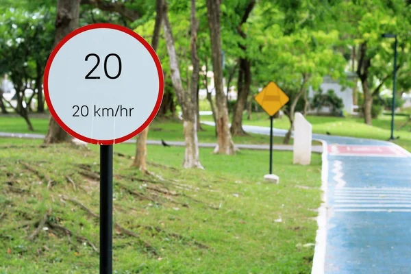 Speed limit sign 20 — Stock Photo, Image