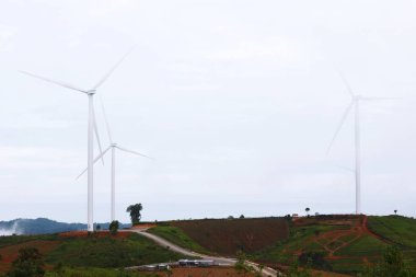 güç üretimi rüzgar türbini Dağı'nda