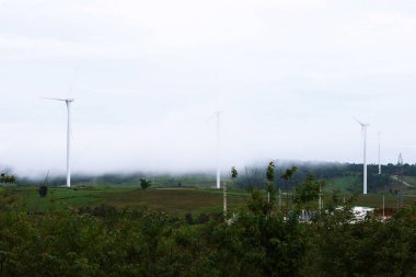 güç üretimi rüzgar türbini Dağı'nda