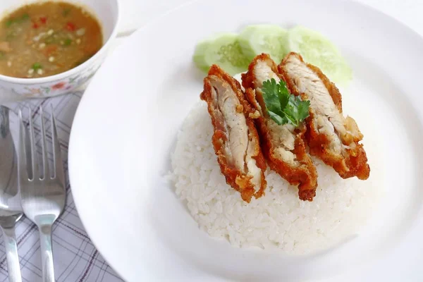 Thailand gourmet goreng ayam dengan nasi — Stok Foto