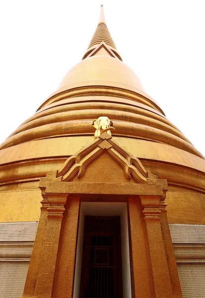 Ancient golden pagoda in Thailand temple — Stock Photo, Image