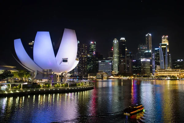 Сінгапурський Скайлайн Освітлений Вночі — стокове фото