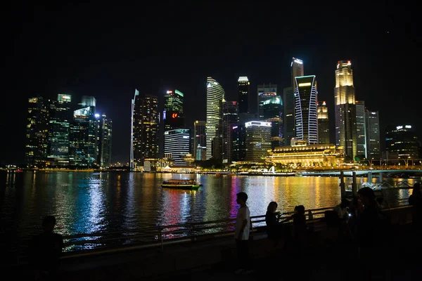 Сінгапурський Скайлайн Освітлений Вночі — стокове фото