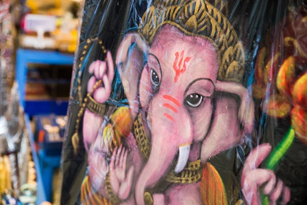 Ganesha Målat Tyg Vid Batu Grottor — Stockfoto