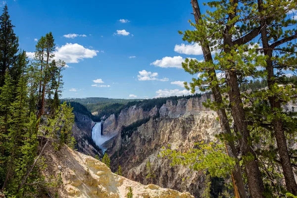 Yellowstone Ulusal Parkı, Wyoming Büyük Kanyonu 'nun Aşağı Şelaleleri