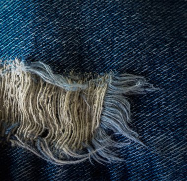 Yırtık eski vintage denim 