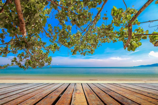 Drewniane deski z pięknej plaży — Zdjęcie stockowe