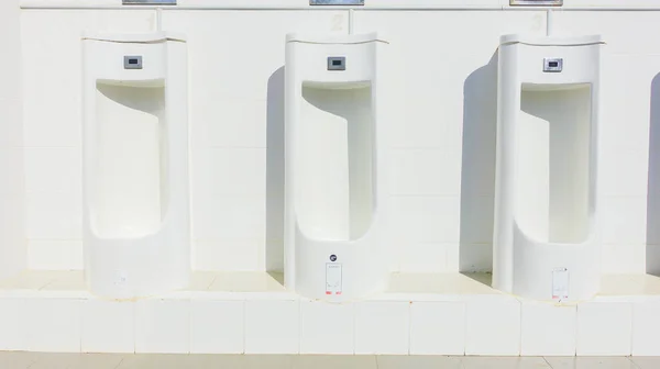 WC dos homens limpos — Fotografia de Stock