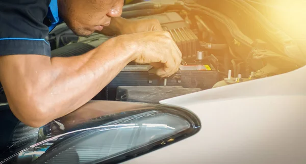 Close up fix car — Stock Photo, Image