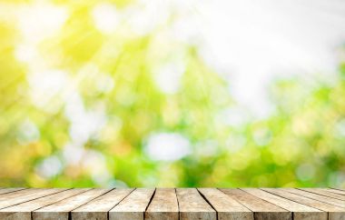 bulanık doğa ile masa üstü