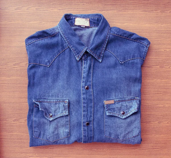 Blauwe jean shirt — Stockfoto