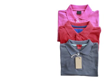 Üç polo gömlek etiketleri