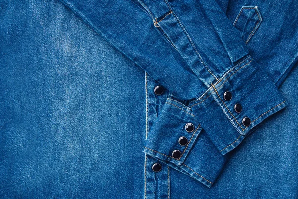 Синій джинсового сорочка — стокове фото