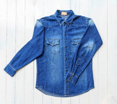 kot üzerinde ahşap