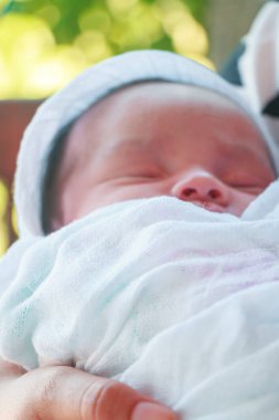 Yeni doğan bir bebek 